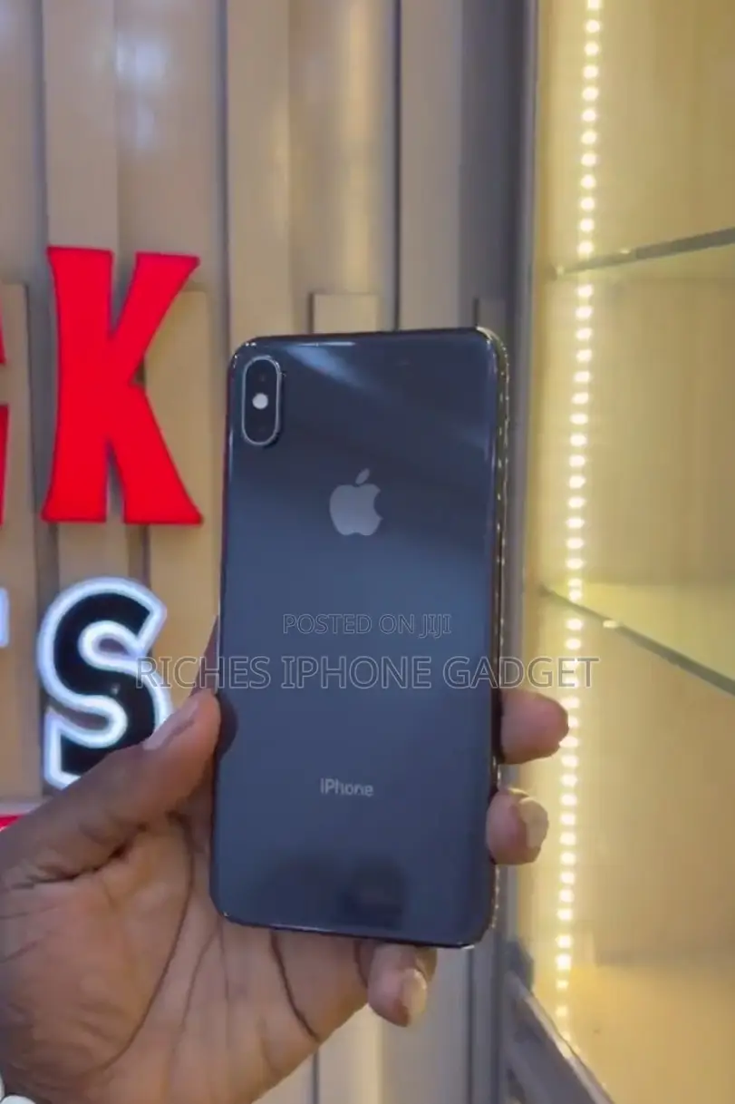 Apple iPhone X 64 GB Black