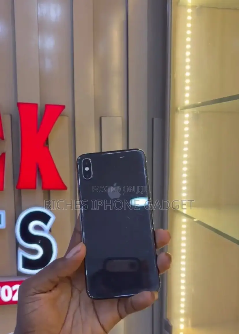 Apple iPhone X 64 GB Black