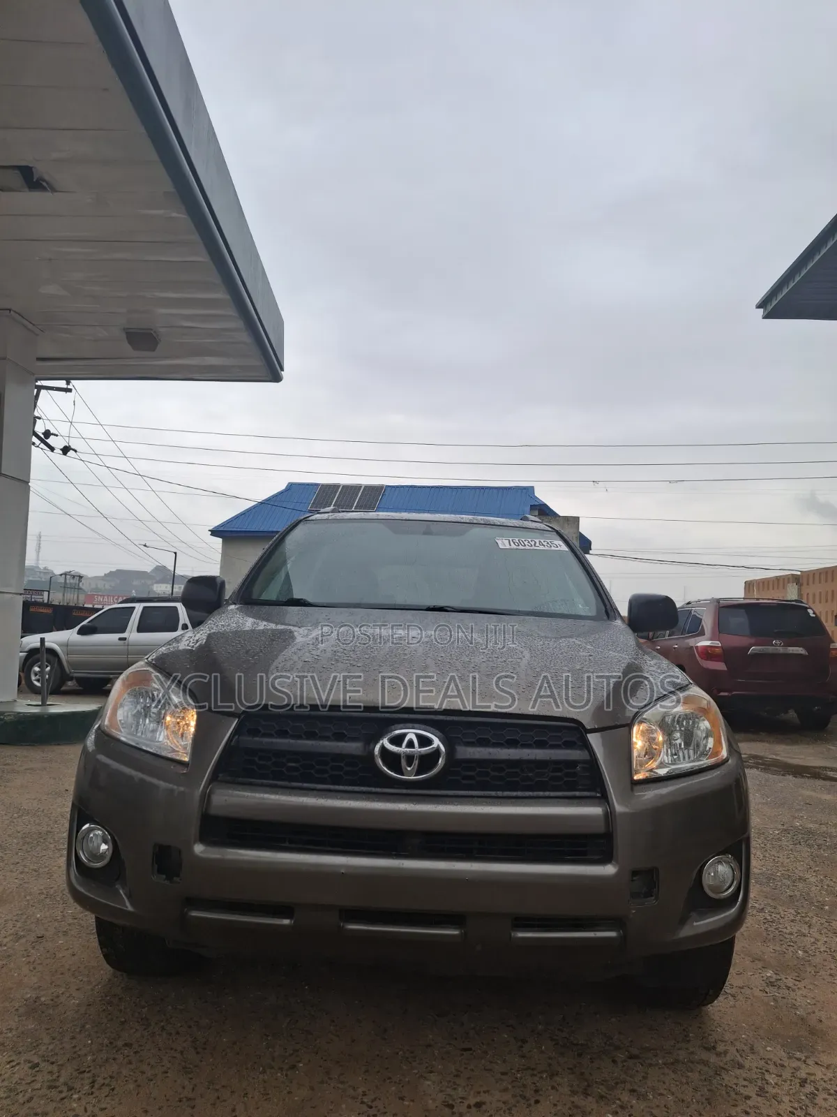 Toyota RAV4 2011 Brown