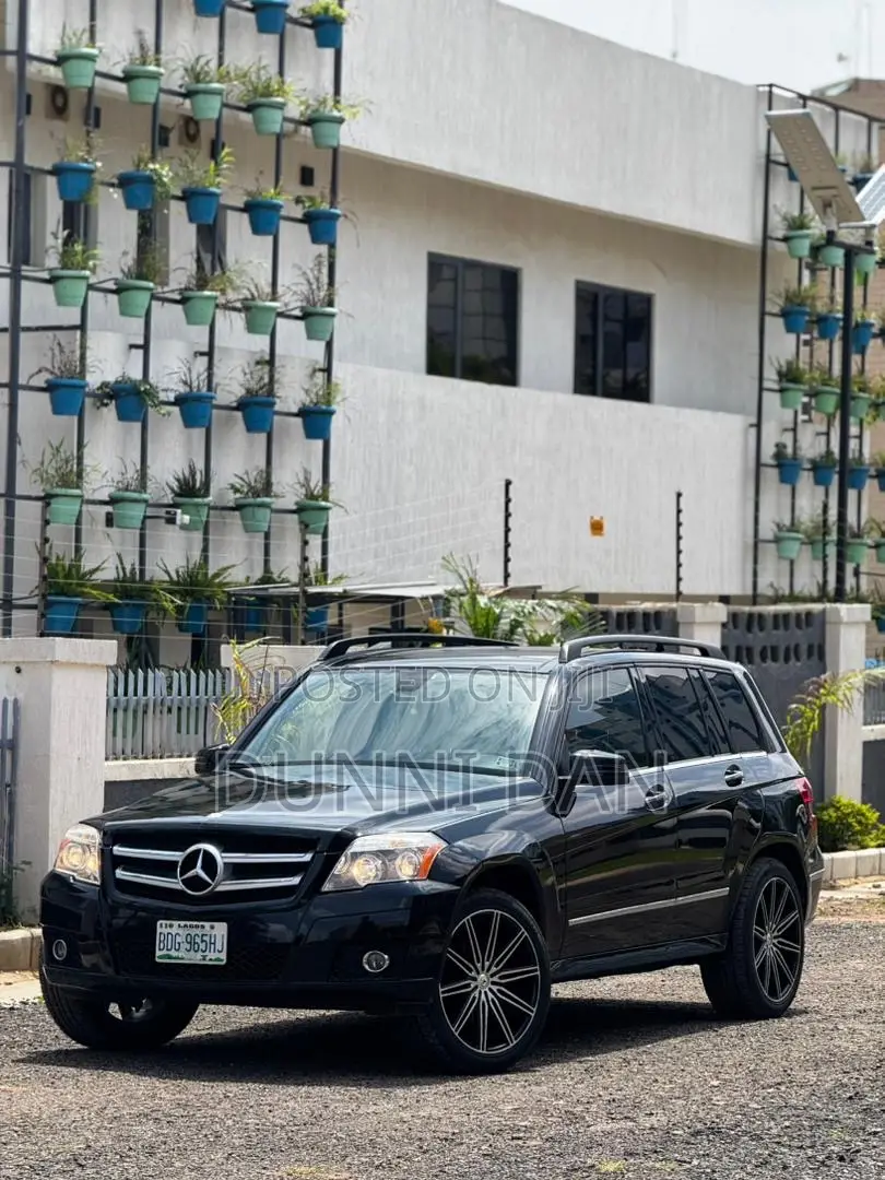 Mercedes-Benz GLK-Class 350 2011 Black