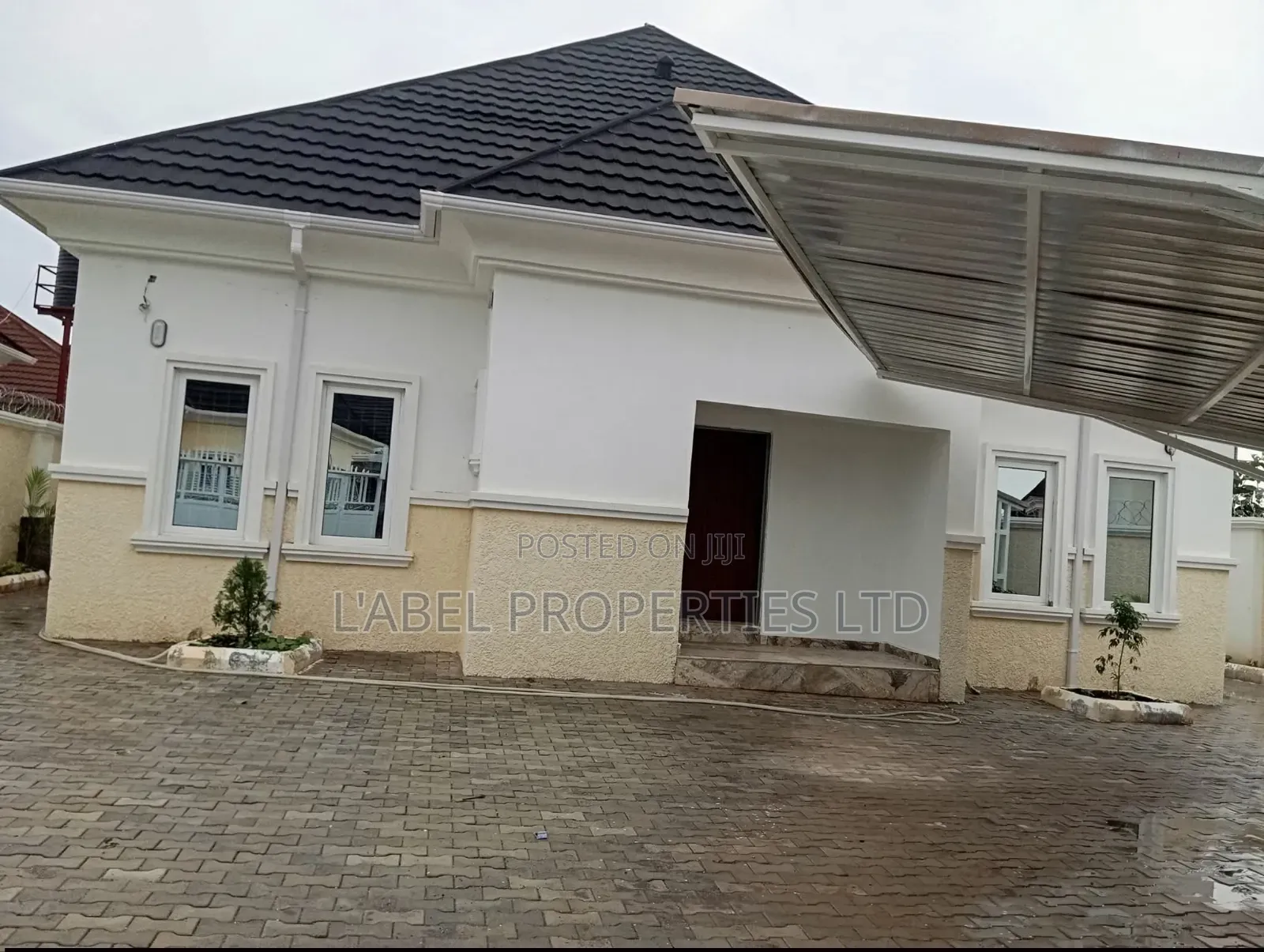 3bdrm Bungalow in Sungold Estate for sale