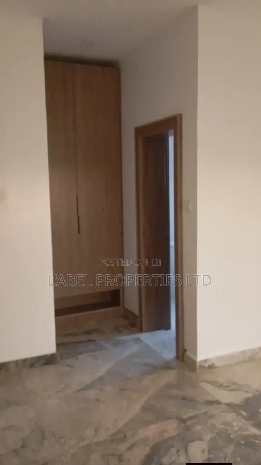 3bdrm Bungalow in Sungold Estate for sale