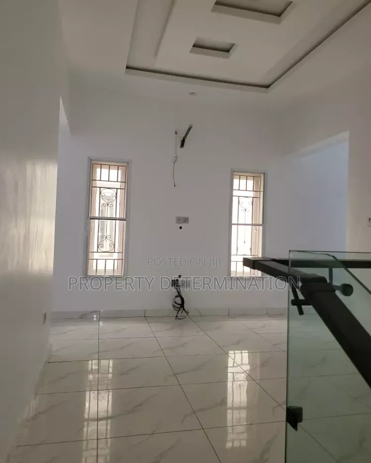 Furnished 5bdrm Duplex in Isheri North for sale
