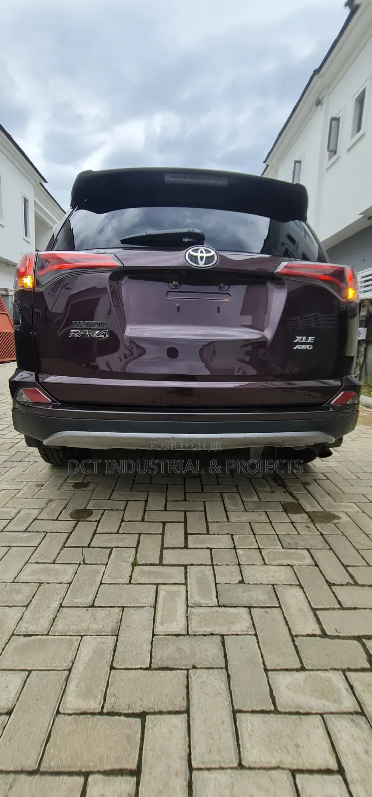 Toyota RAV4 XLE 4dr SUV AWD (2.5L 4cyl 6A) 2018 Burgundy