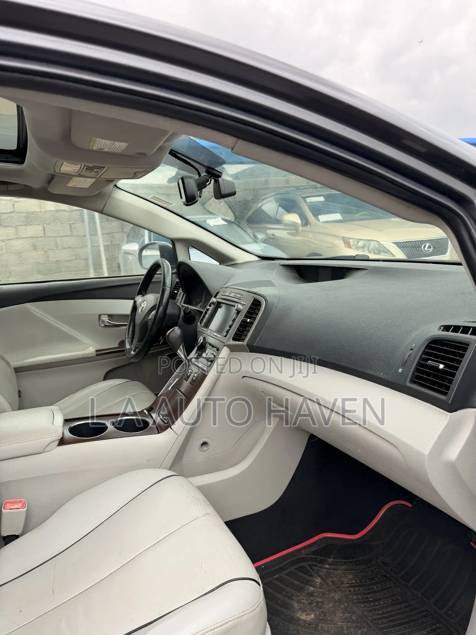 Toyota Venza V6 AWD 2010 Gray