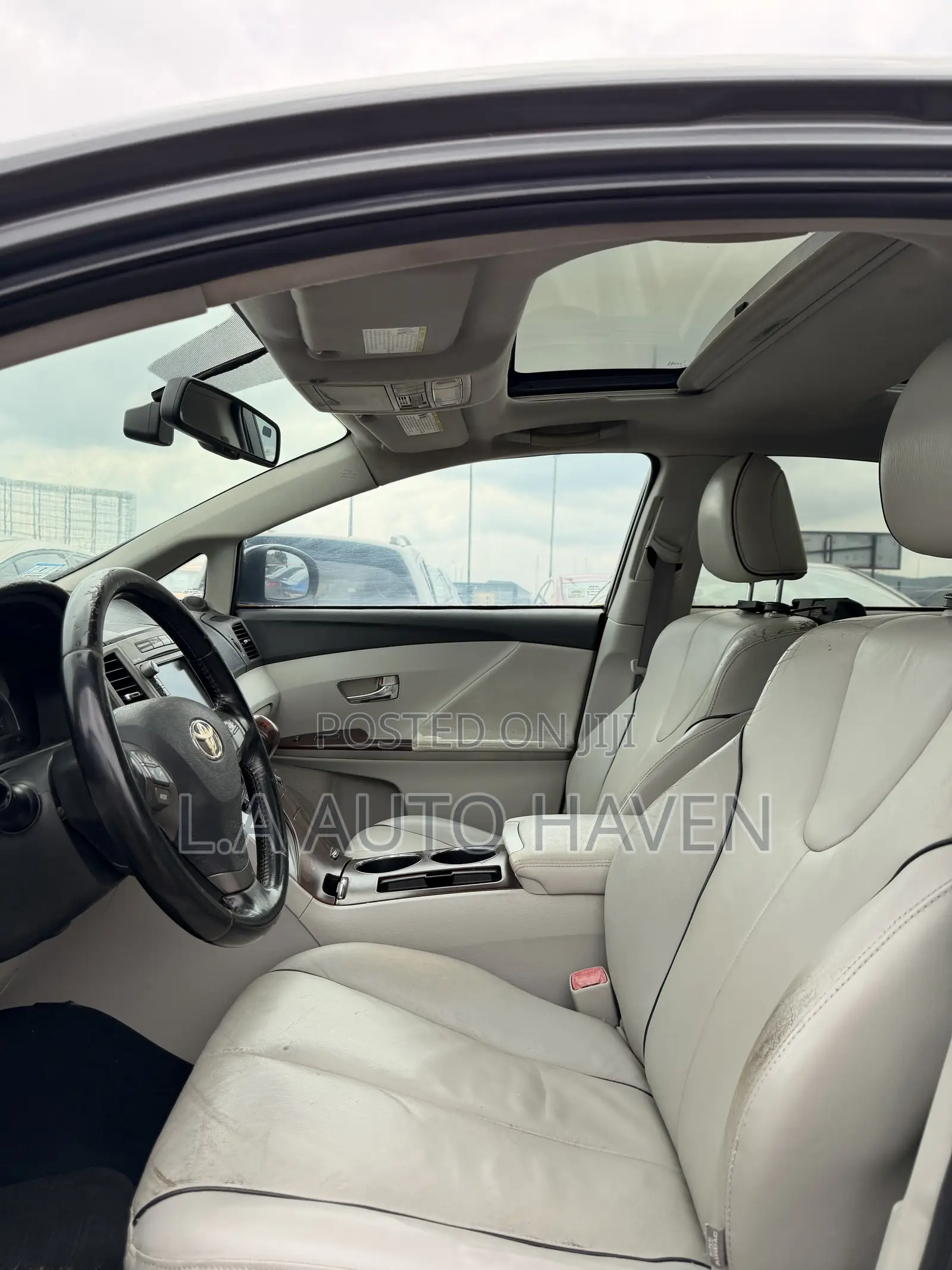 Toyota Venza V6 AWD 2010 Gray
