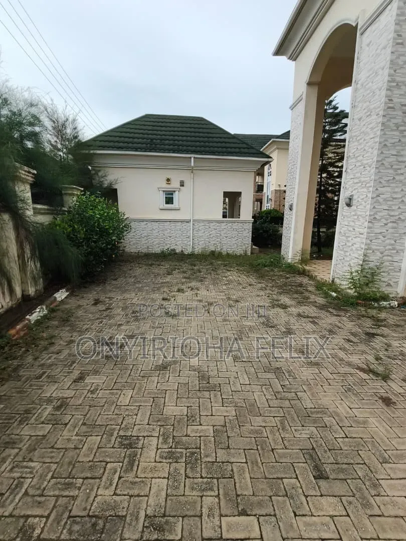 4bdrm Duplex in Katampe Main for sale