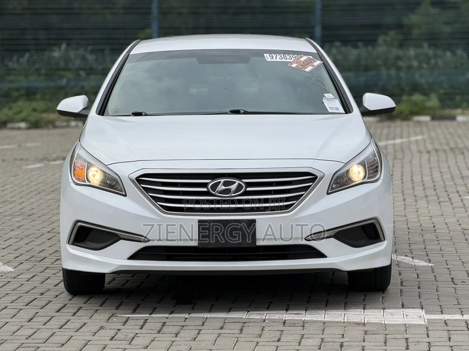 Hyundai Sonata Sport Sedan FWD (2.4L 4cyl 6A) 2017 White