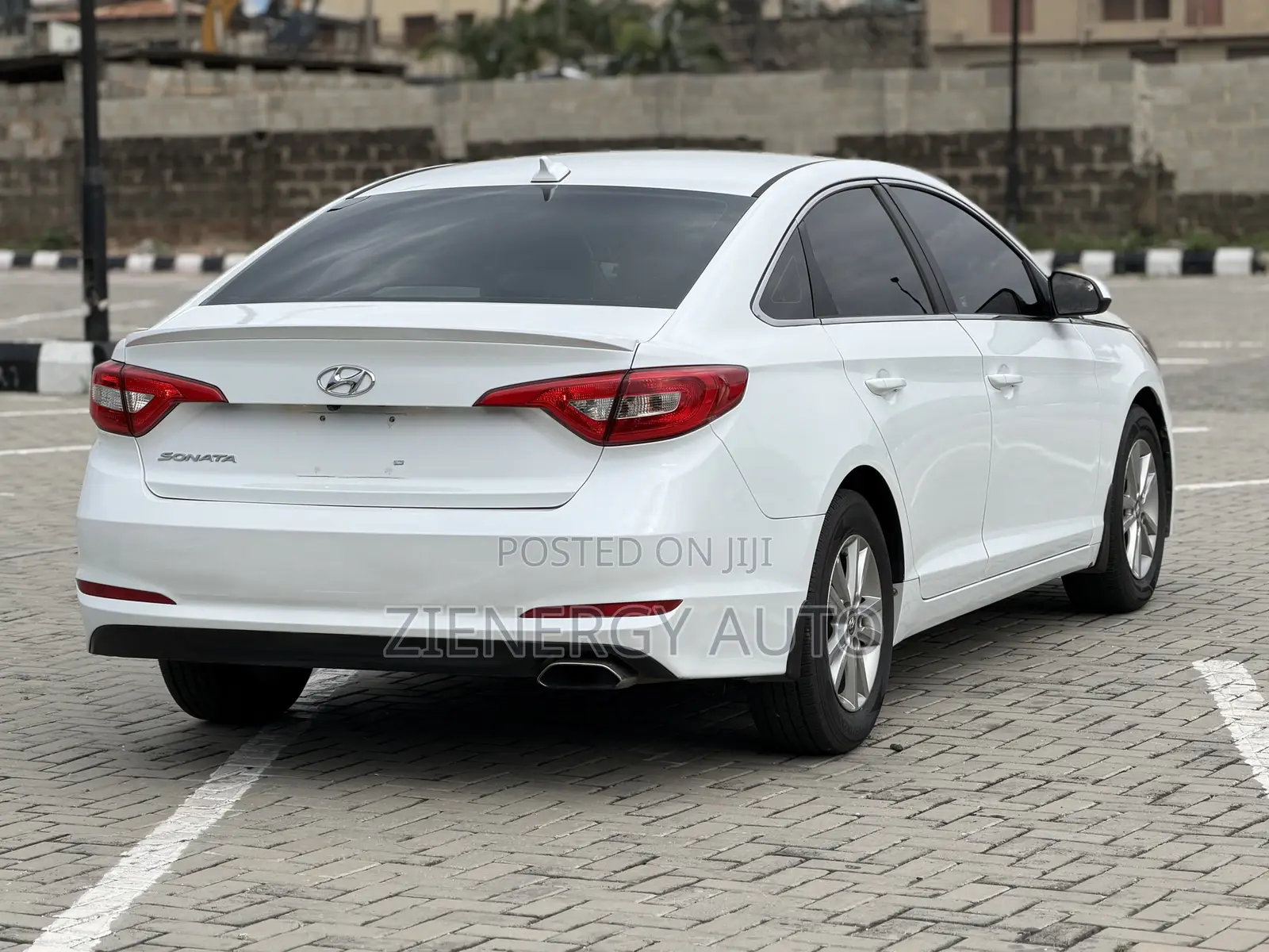 Hyundai Sonata Sport Sedan FWD (2.4L 4cyl 6A) 2017 White