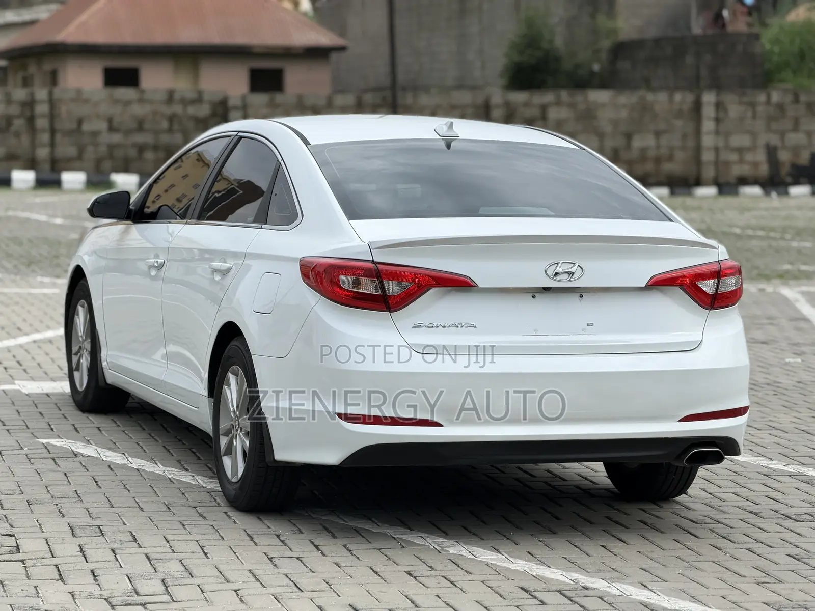 Hyundai Sonata Sport Sedan FWD (2.4L 4cyl 6A) 2017 White