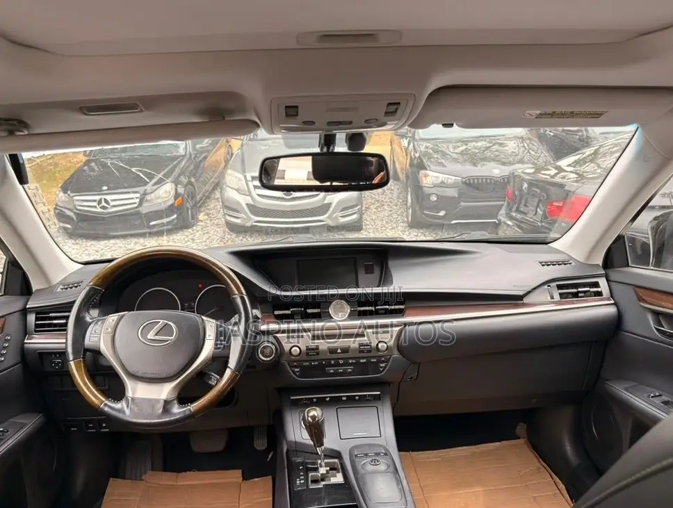 Lexus ES 2014 Black