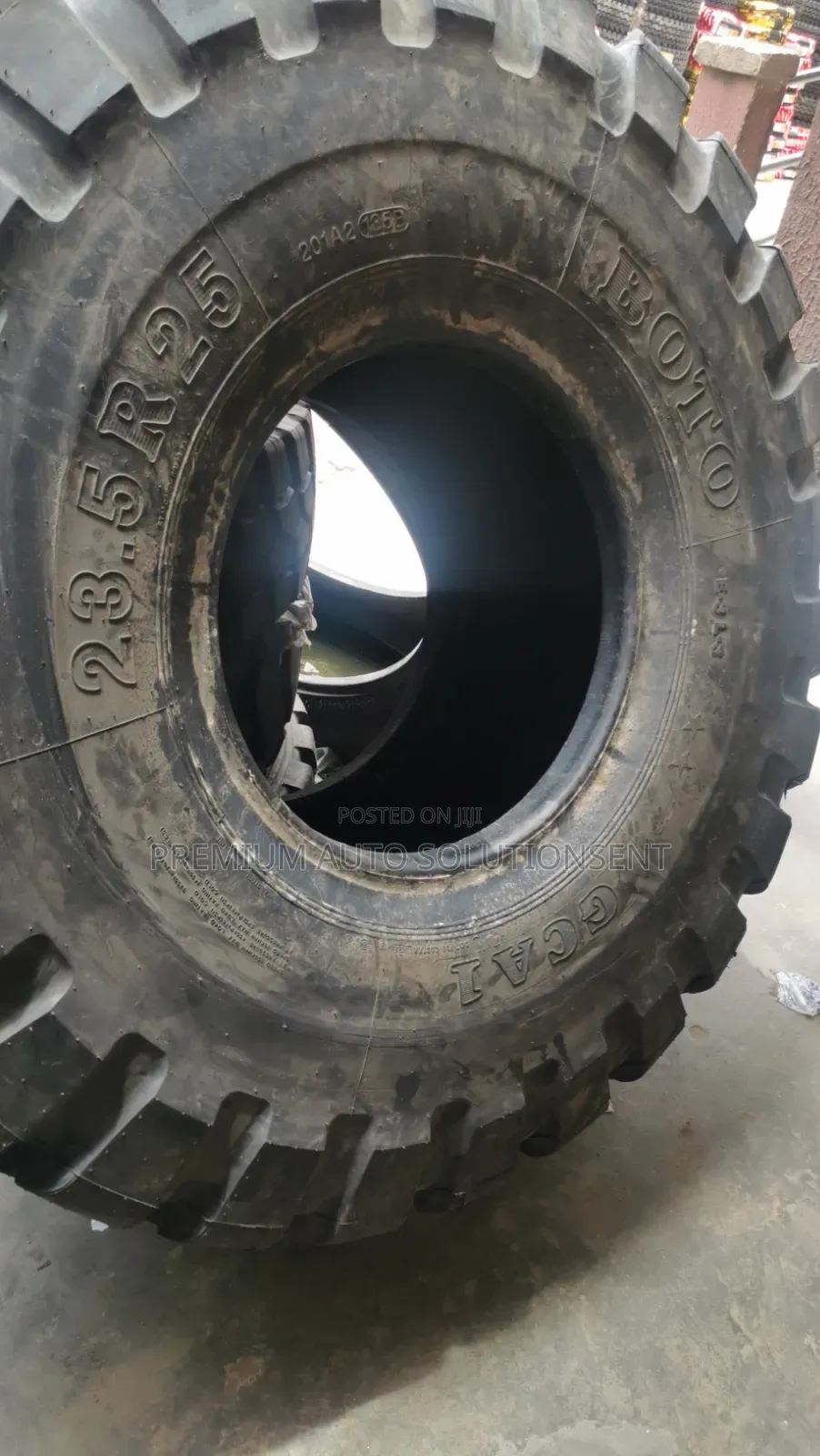 Brand New 23.5-25 Boto Radial