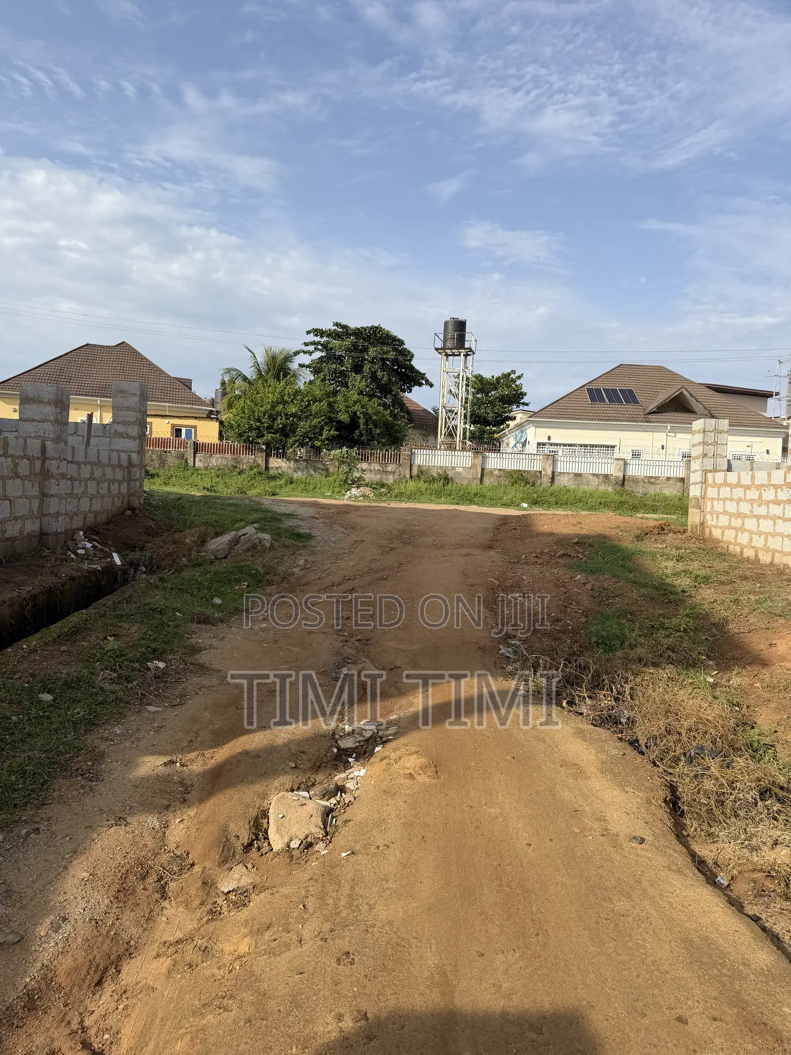 4bdrm Duplex in God’S Own, Lugbe District for sale