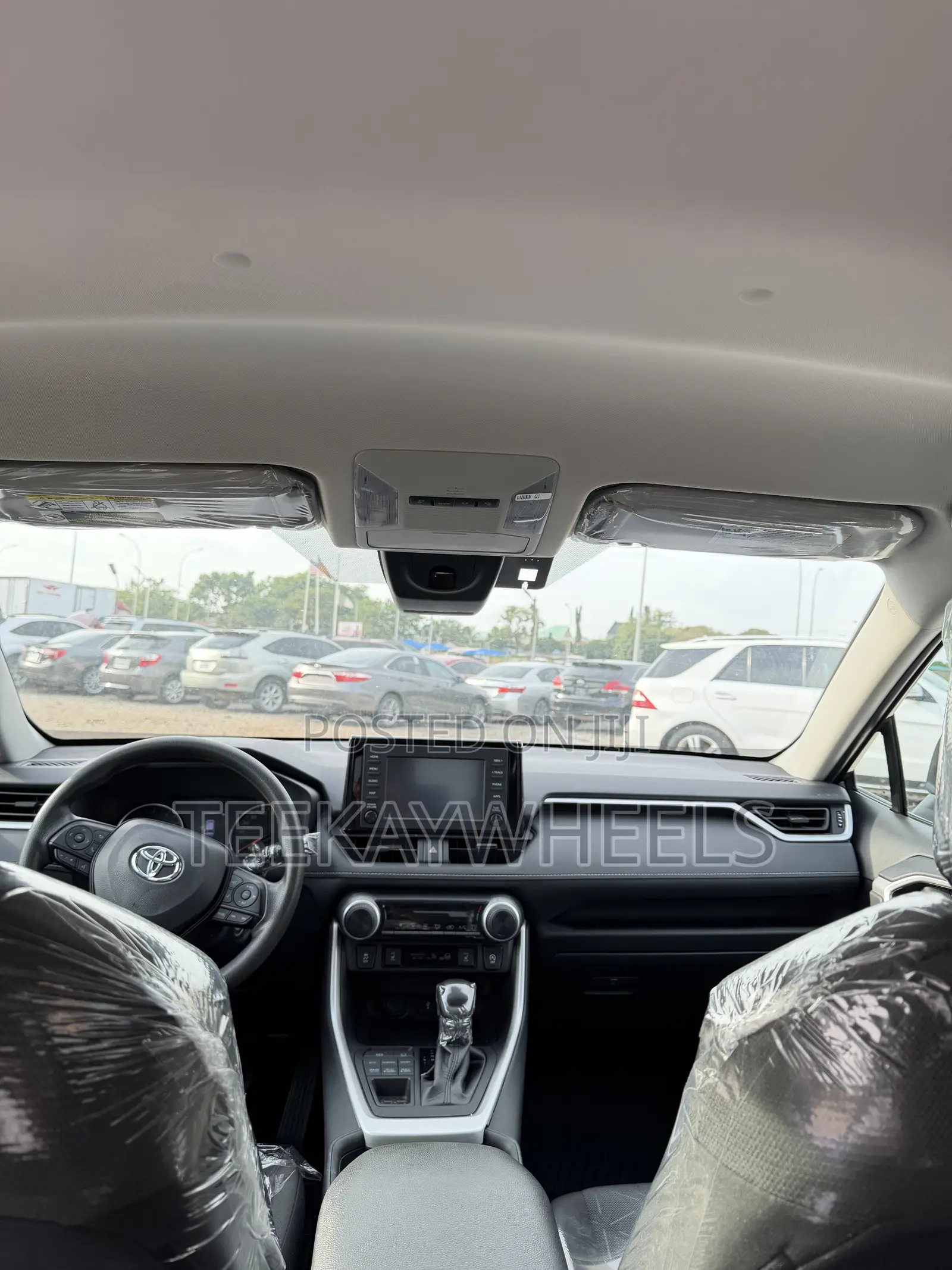 Toyota RAV4 LE 2022 Gray