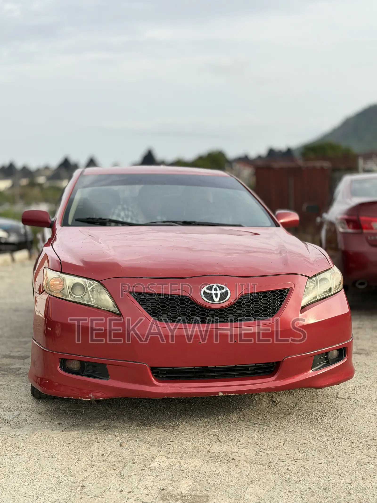 Toyota Camry SE V6 4dr Sedan (3.5L 6cyl 6A) 2011 Red