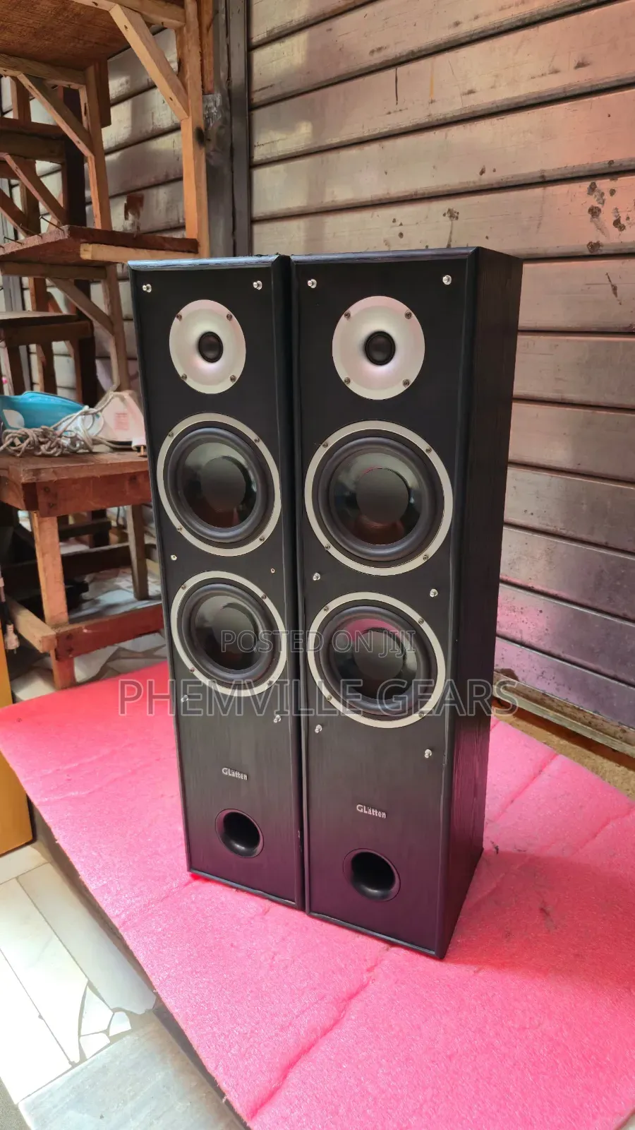 Uk Used Glatten
Traum Series Tower Speakers