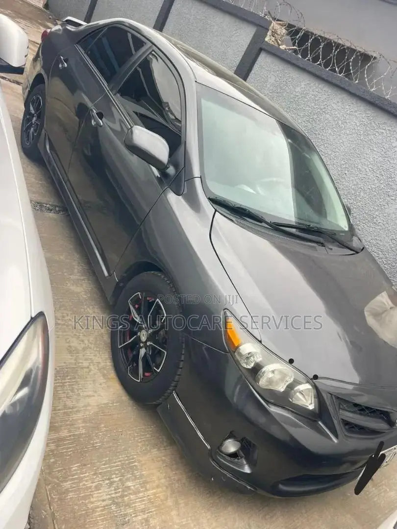 Toyota Corolla 2013 Gray