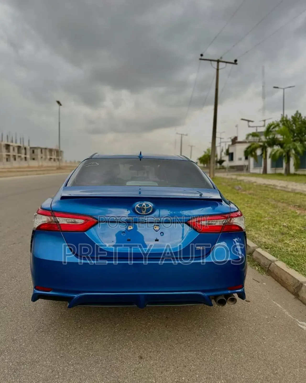 Toyota Camry 2019 Blue
