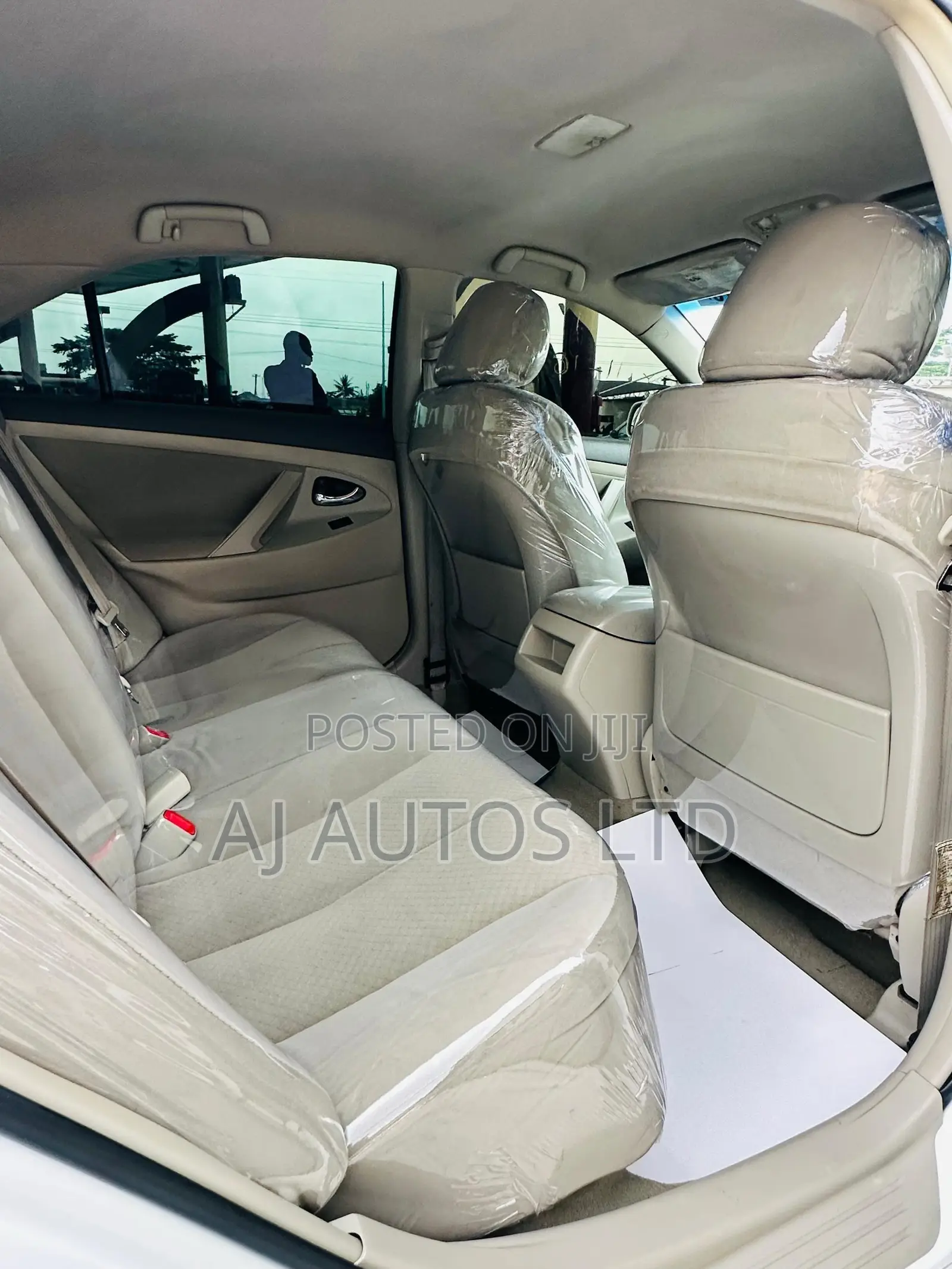 Toyota Camry LE 4dr Sedan (2.4L 4cyl 5A) 2009 White