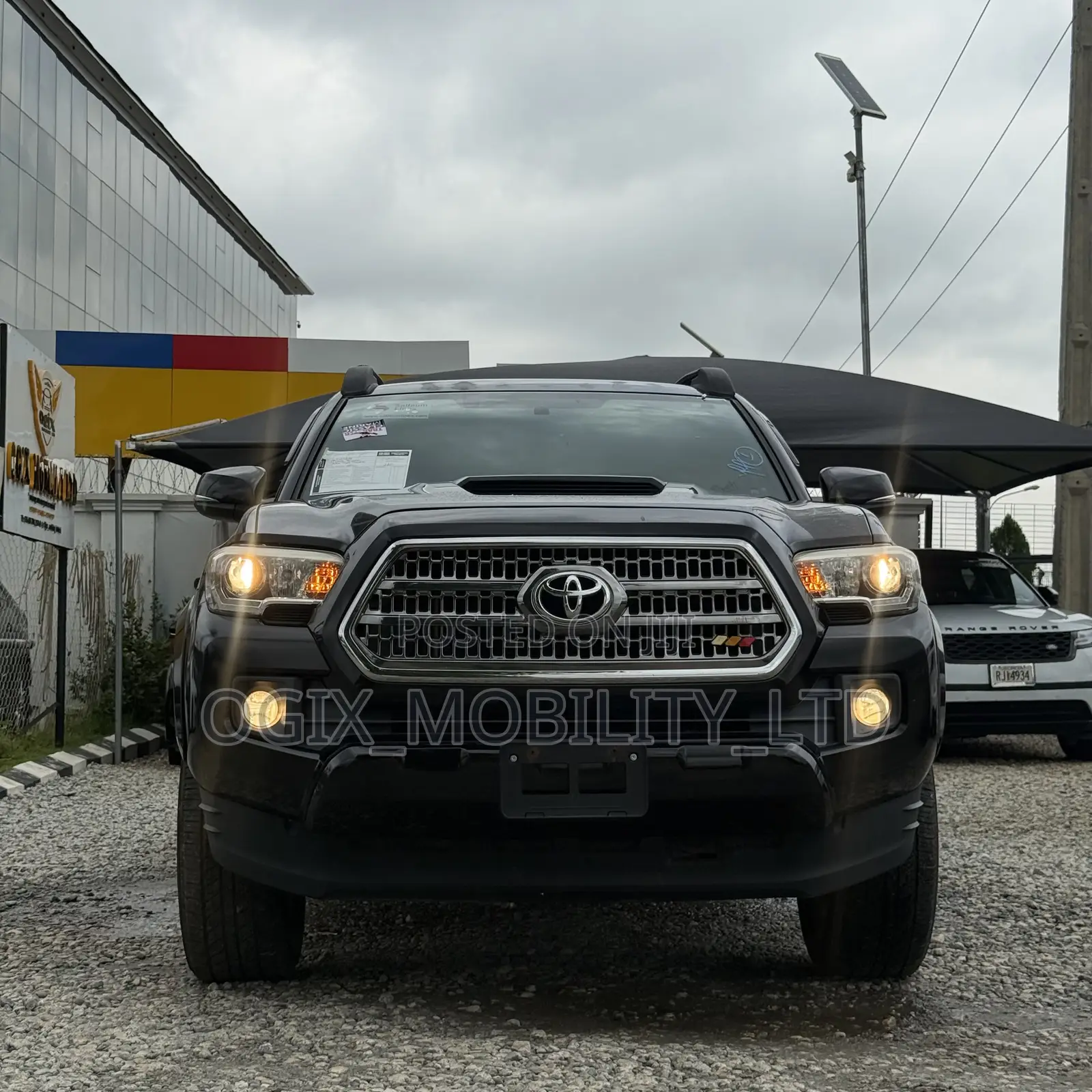 Toyota Tacoma 4dr Double Cab 2016 Black