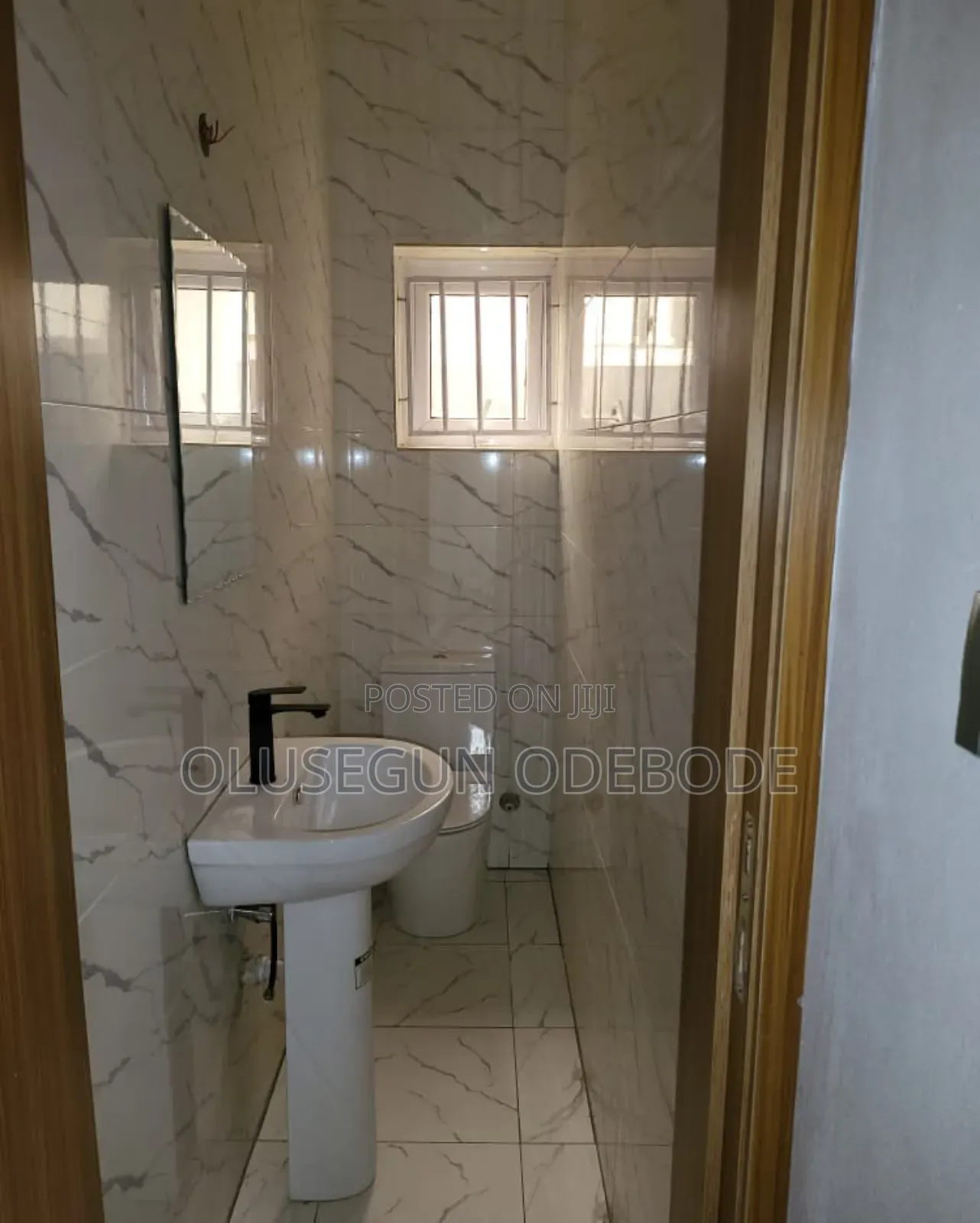 5bdrm Duplex in Honey Brooks Estate, Isheri North for sale