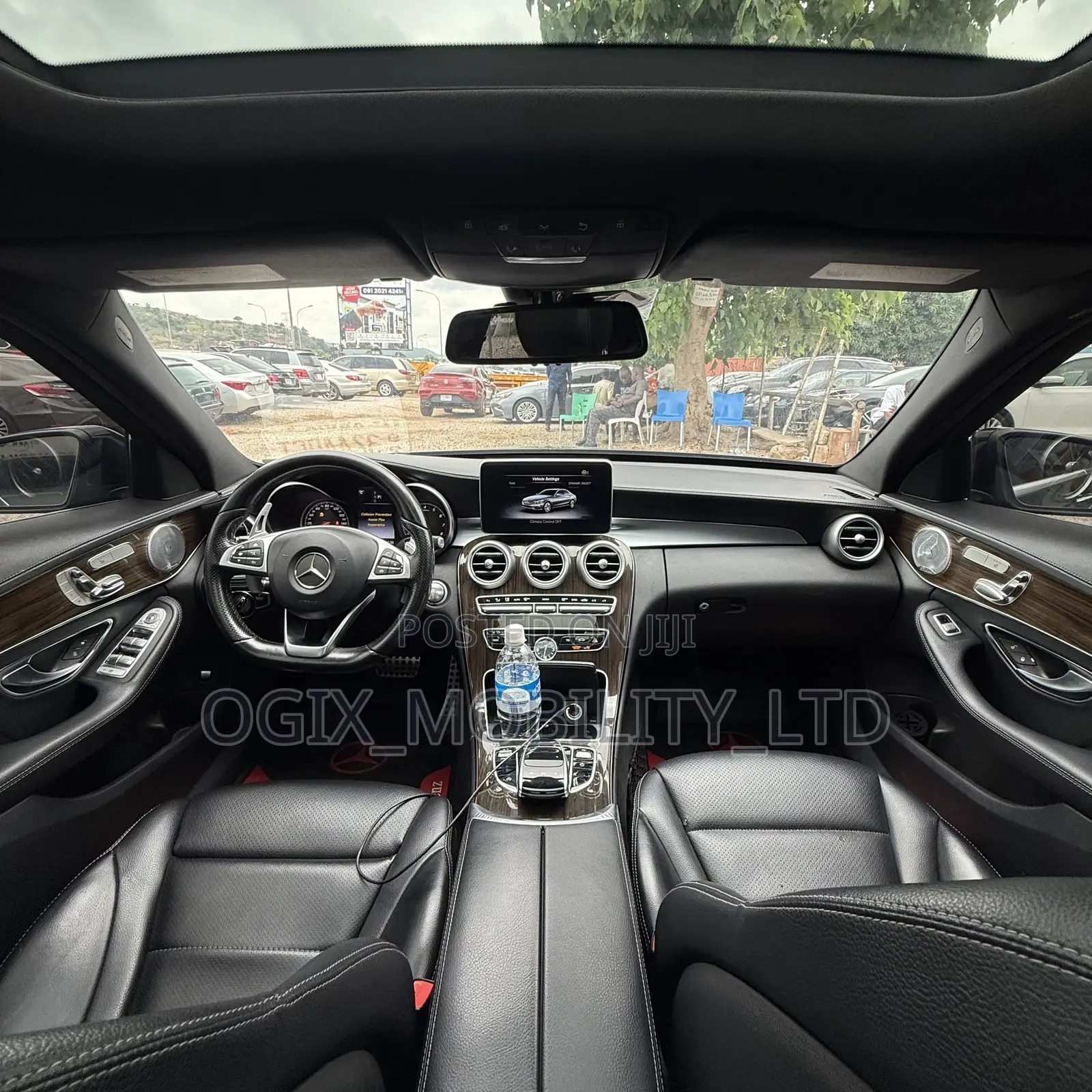 Mercedes-Benz C300 2016 Black