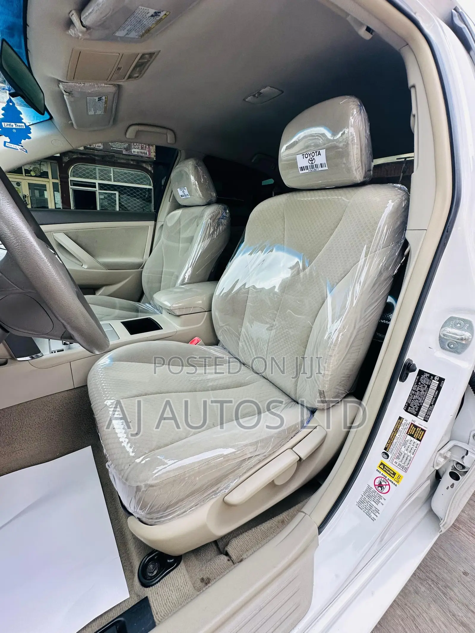 Toyota Camry LE 4dr Sedan (2.4L 4cyl 5A) 2009 White