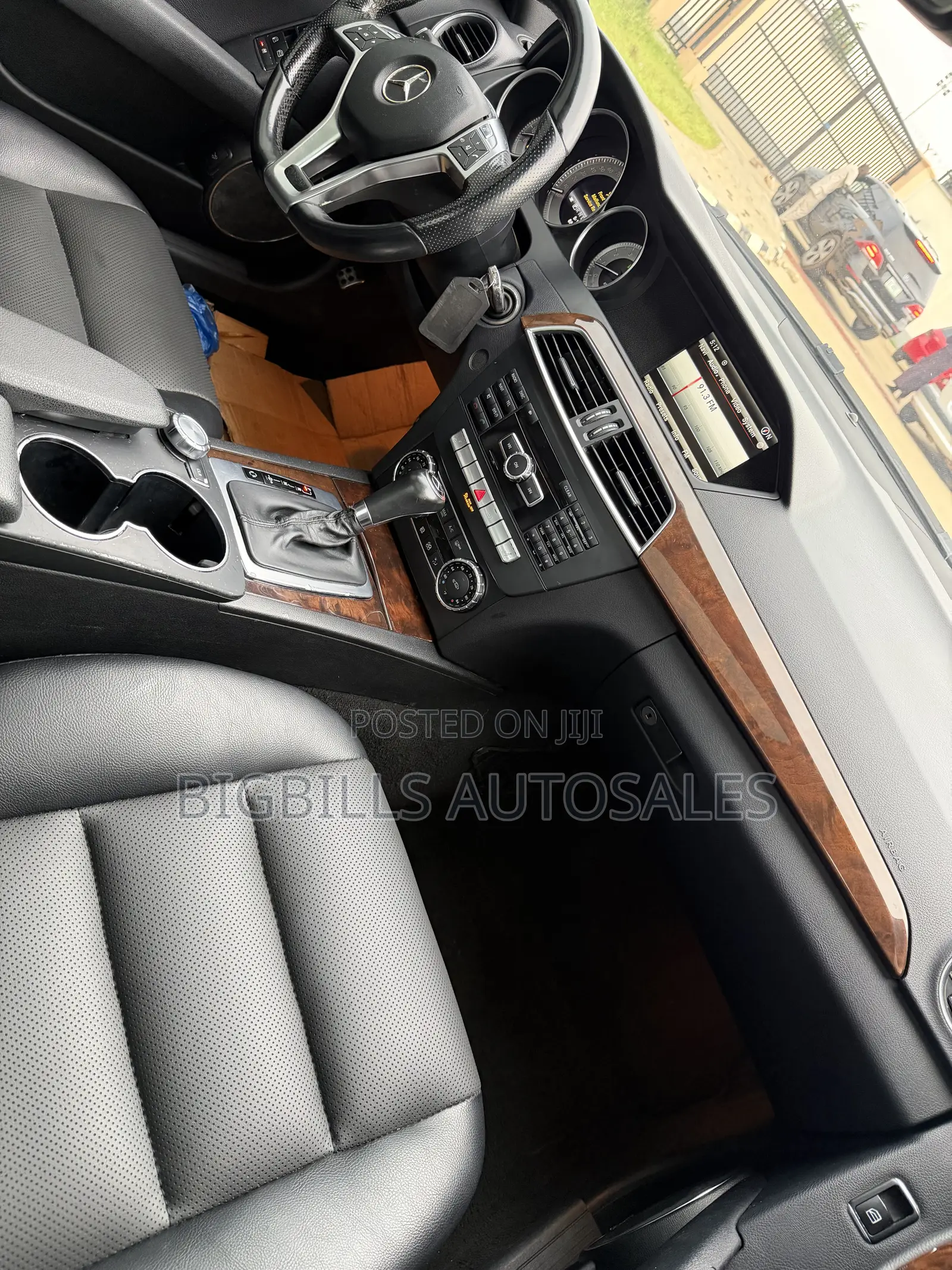 Mercedes-Benz C300 2013 Black