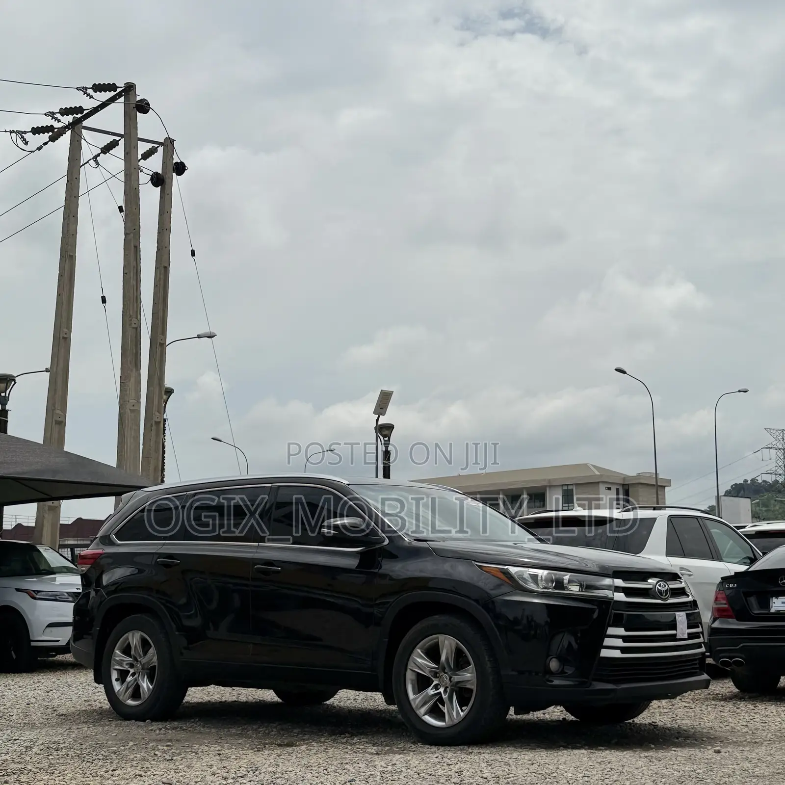 Toyota Highlander Limited 4dr SUV AWD (3.5L 6cyl 6A) 2015 Black
