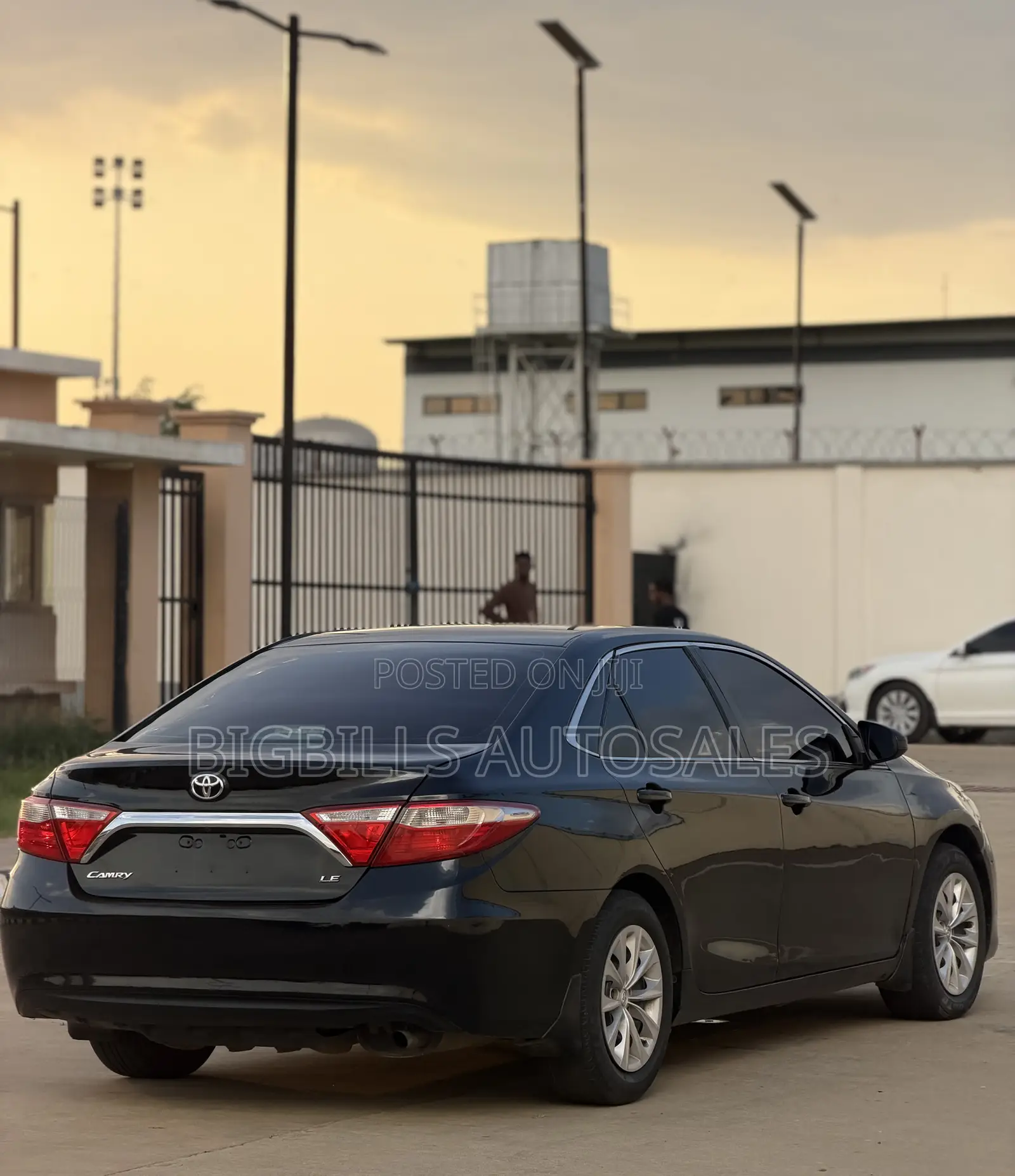 Toyota Camry LE 4dr Sedan (2.5L 4cyl 6A) 2015 Black