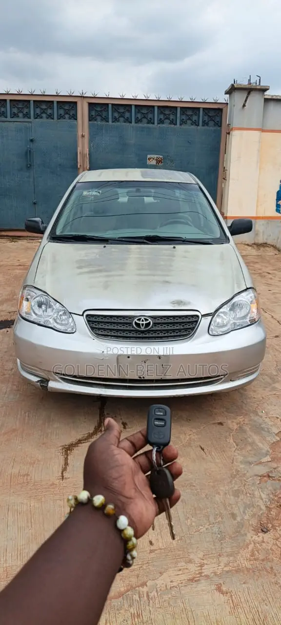 Toyota Corolla 2005 Silver
