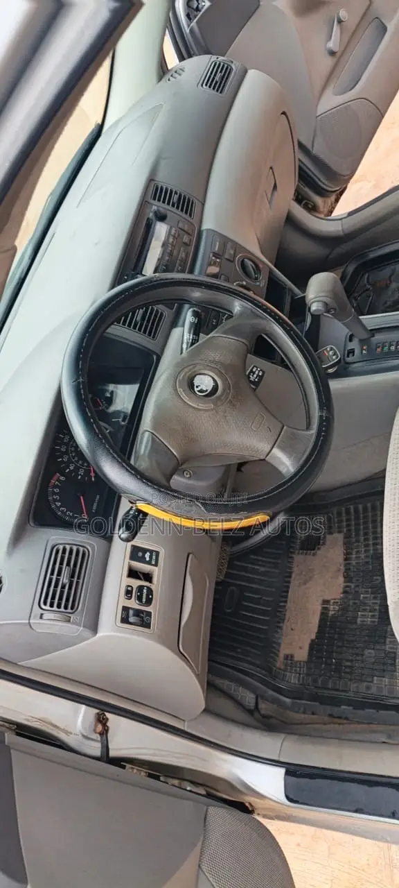 Toyota Corolla 2005 Silver
