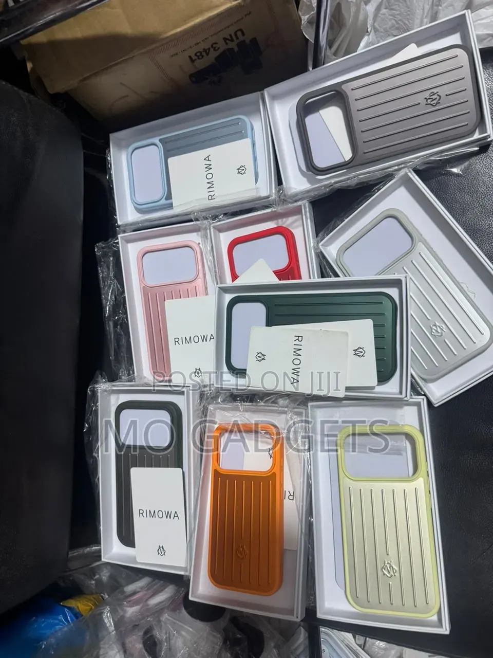 Premium Rimowa-Inspired Phone Cases – Multiple Colors Available!