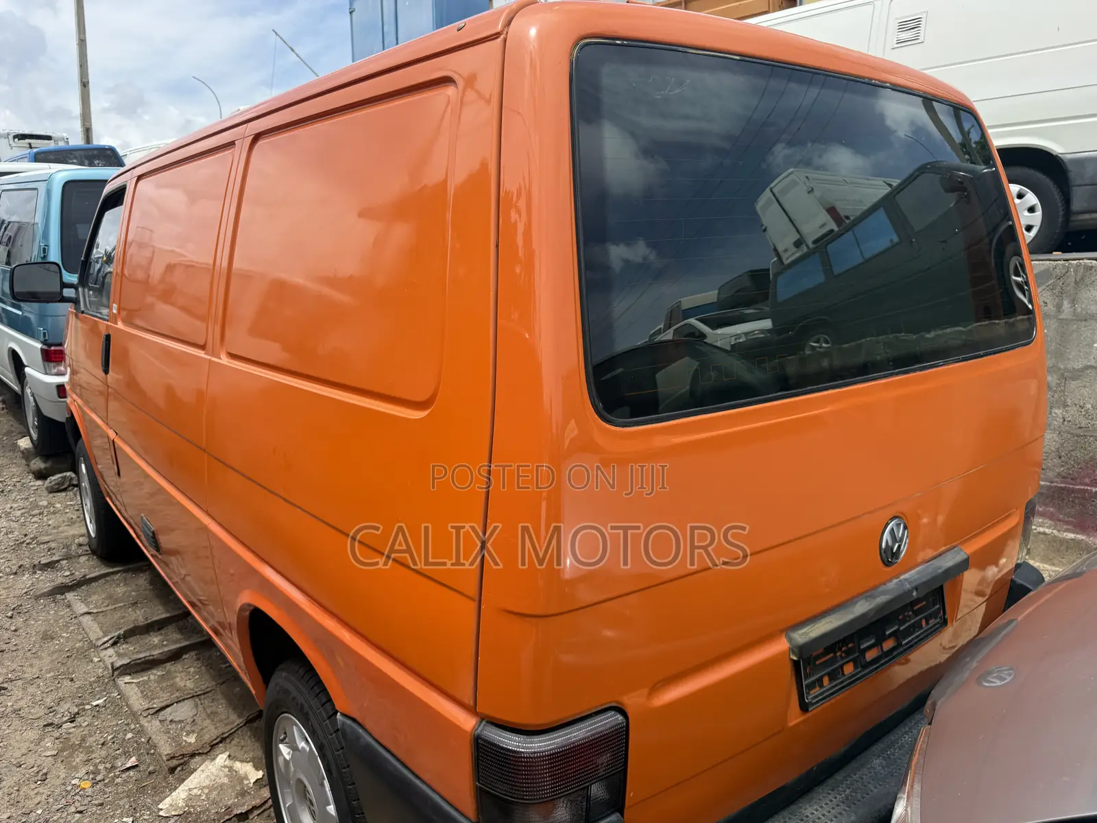 Volkswagen Transporter 2008 Orange