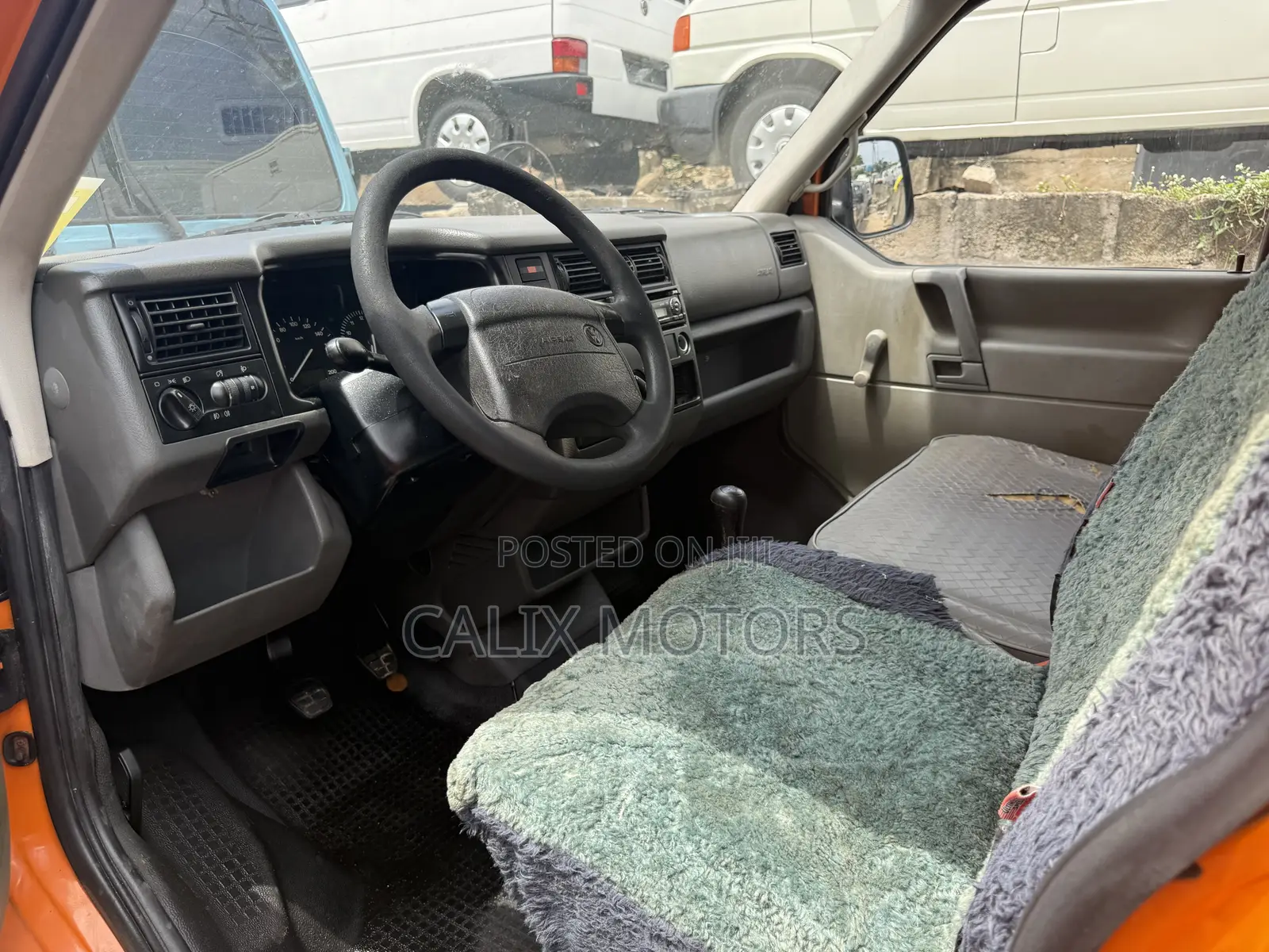 Volkswagen Transporter 2008 Orange