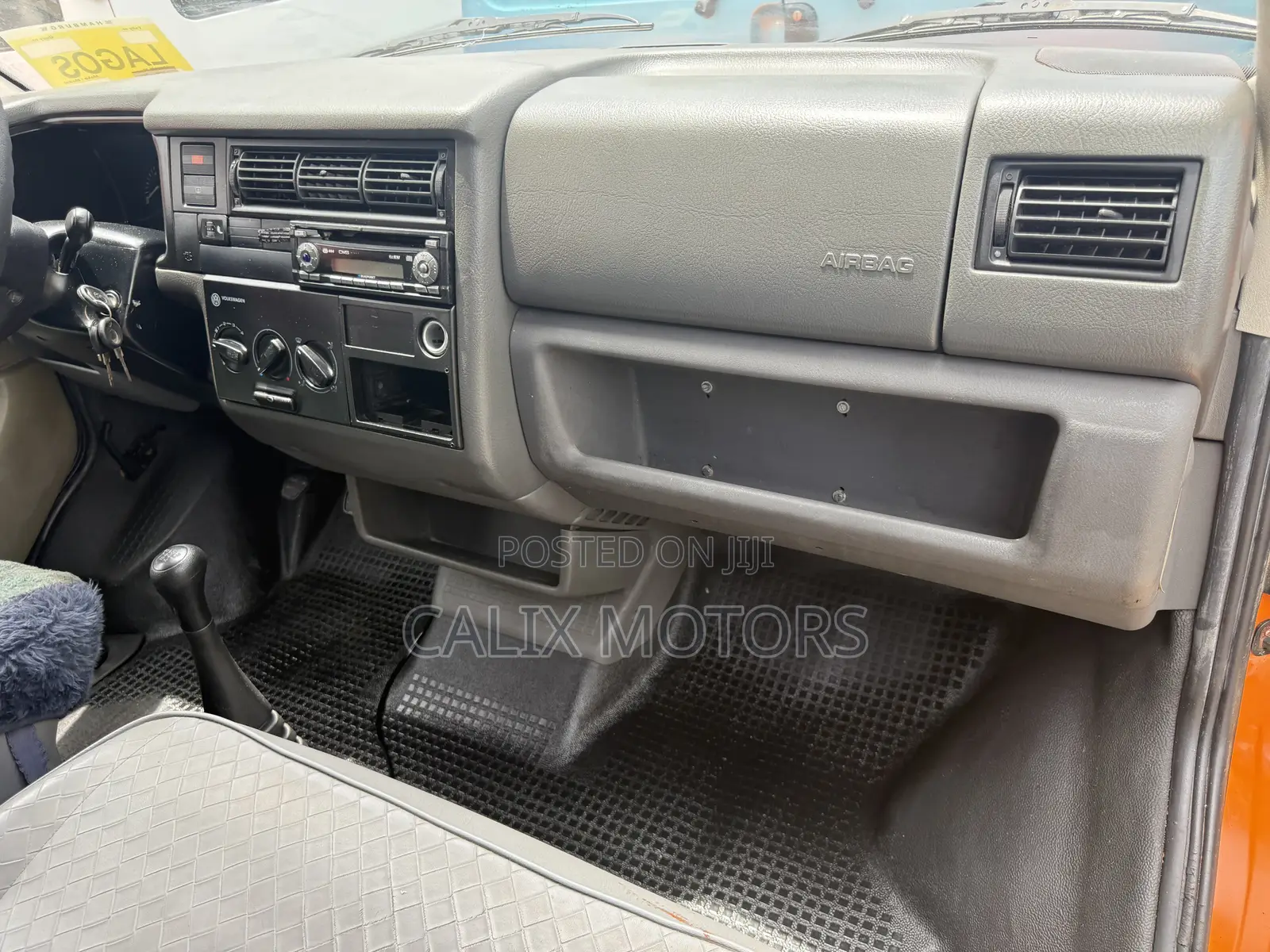 Volkswagen Transporter 2008 Orange
