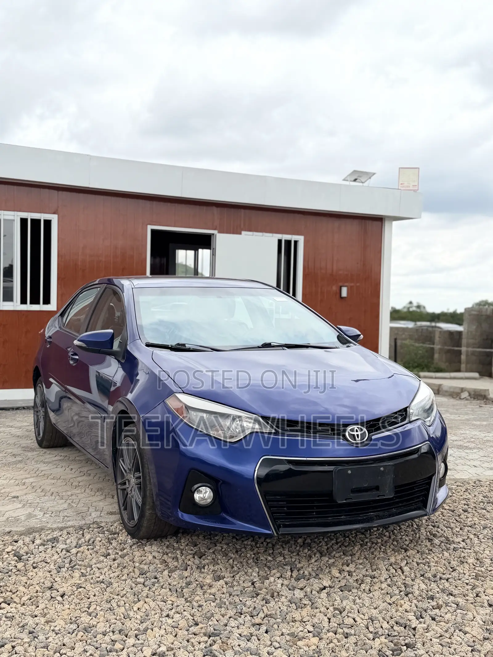 Toyota Corolla L 4dr Sedan (1.8L 4cyl 4A) 2014 Blue
