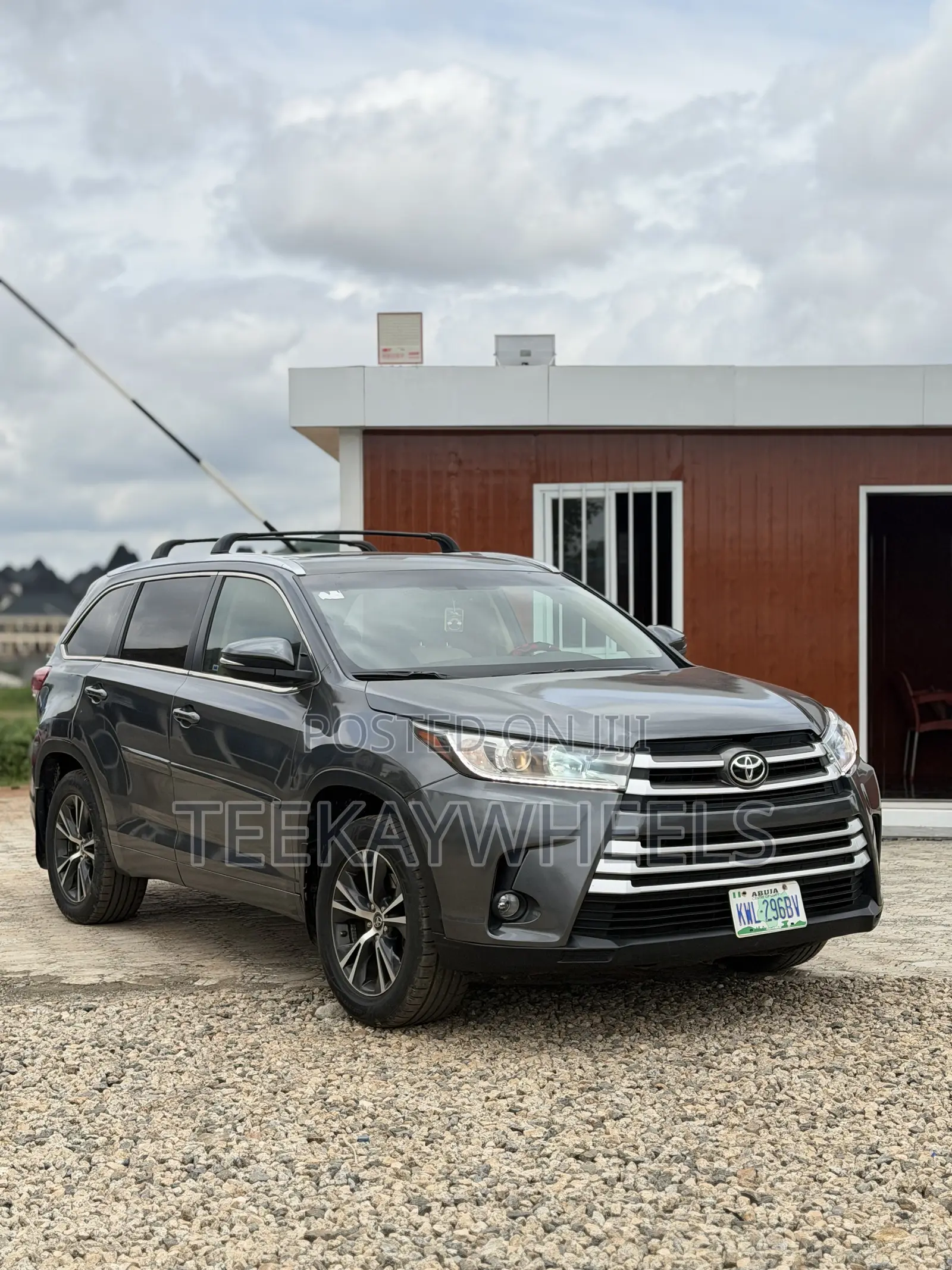 Toyota Highlander Limited 4x2 V6 (3.5L 6cyl 8A) 2017 Gray