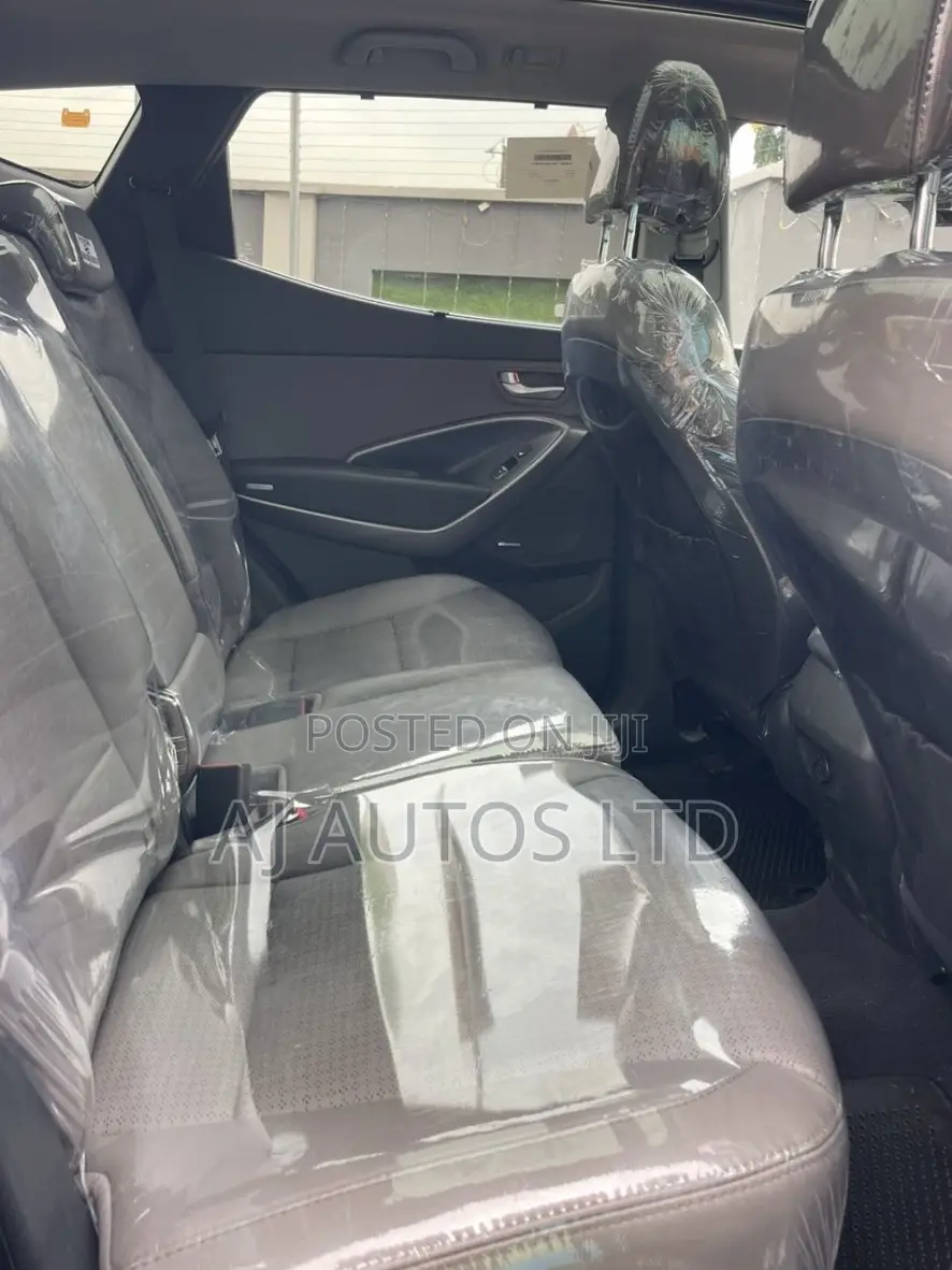 Hyundai Santa Fe 2015 Gray