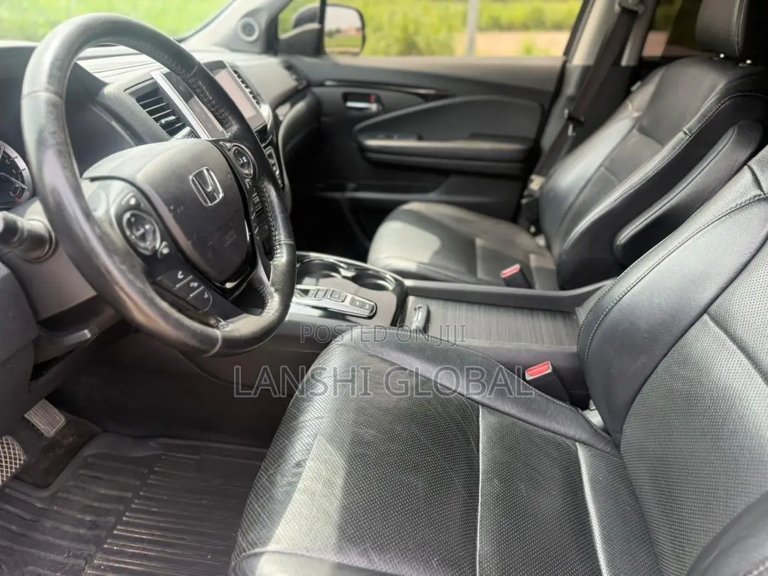 Honda Pilot Elite 4dr AWD (3.5L 6cyl 9A) 2016 Gray