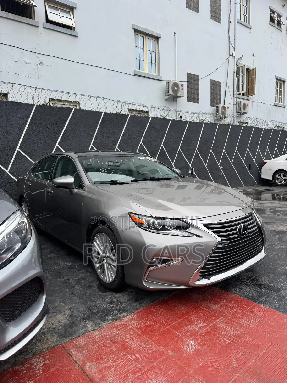 Lexus ES 350 FWD 2017 Gold