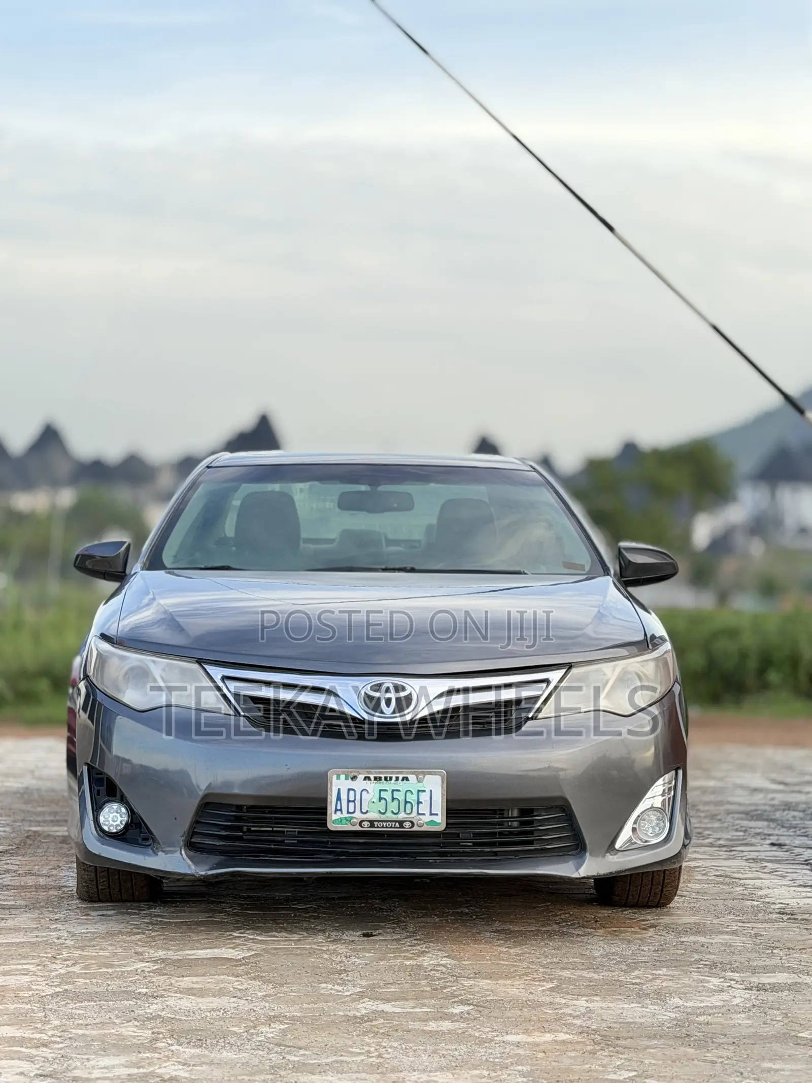 Toyota Camry XLE 4dr Sedan (2.5L 4cyl 6A) 2014 Gray