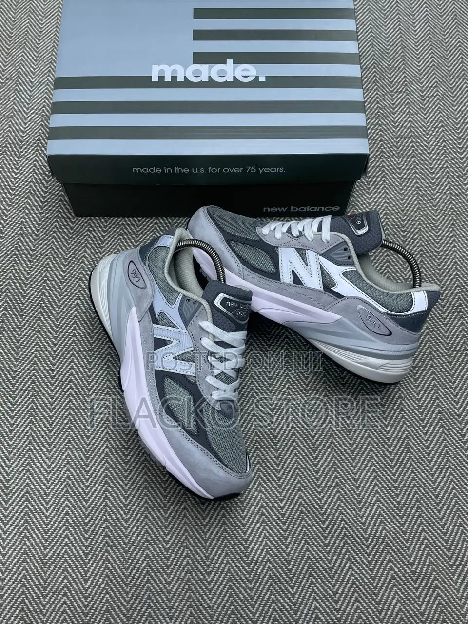 Original New Balance 990v6 Sneakers
