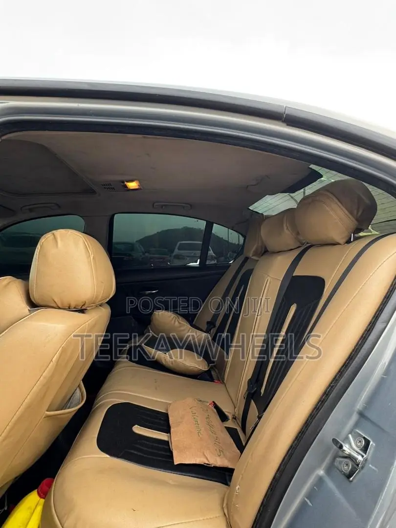 BMW 328i 2008 Gray