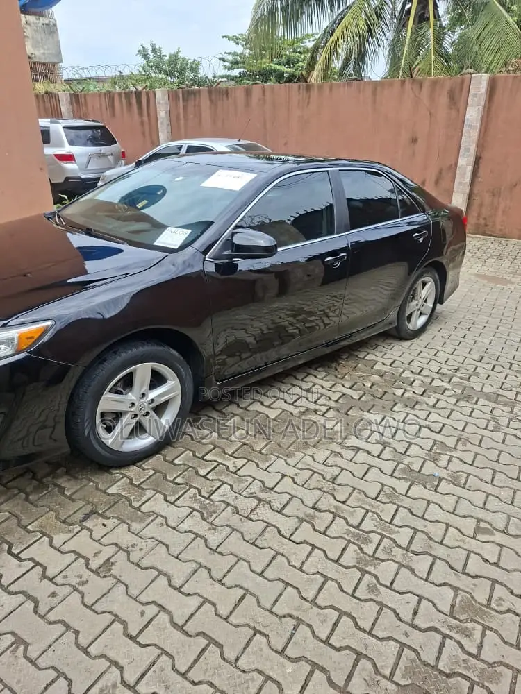 Toyota Camry SE Sport 4dr Sedan (2.5L 4cyl 6A) 2014 Black
