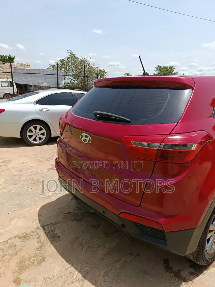 Hyundai Creta 2018 Red