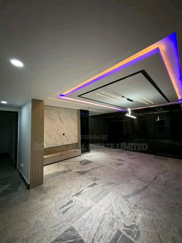 9bdrm Duplex in Guzape District for sale