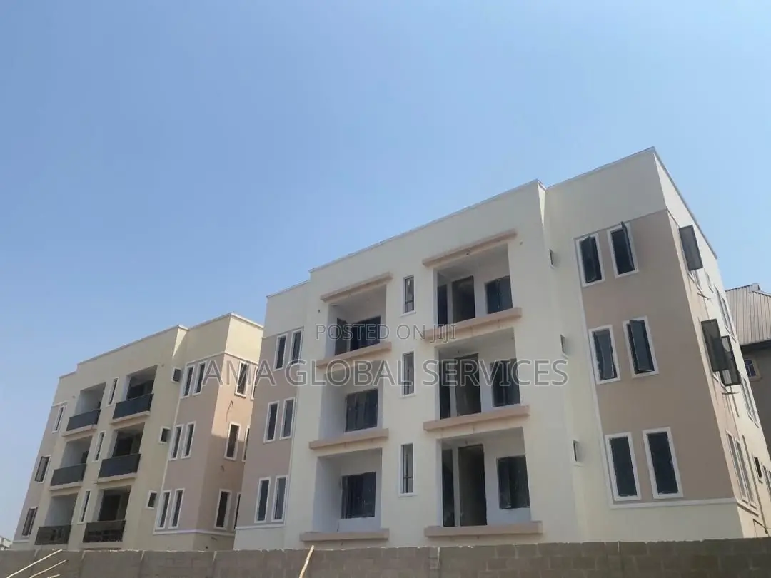2bdrm Maisonette in The Goldmark, Ikate for sale