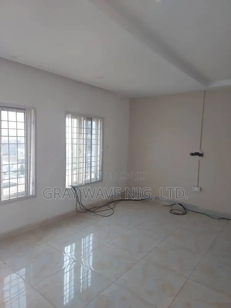4bdrm Duplex in Guzape District for sale