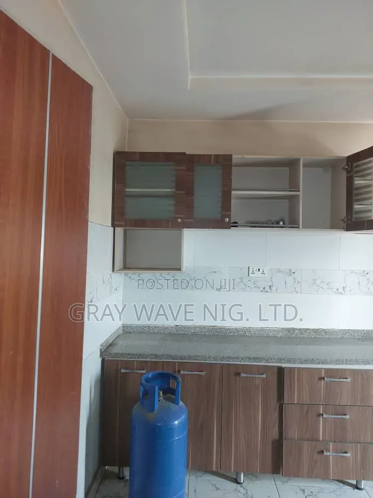 4bdrm Duplex in Guzape District for sale